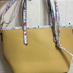 Mini Bag Egg Nog Color / Floral straps and floral bottom on outside